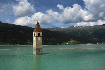 Biserica Altgraun din Lacul Reschen, Italia