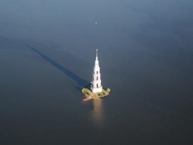 Turnul Kalaizin, Rusia