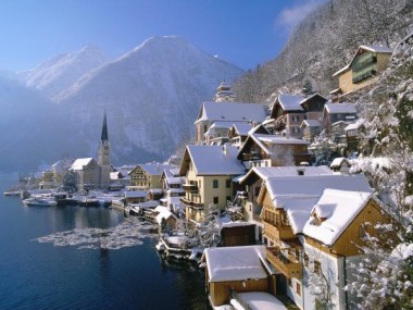 hallstatt-in-winter-austria