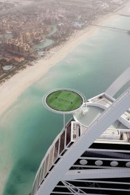 Terenul de tenis de la Burj Al Arab, Emiratele Arabe Unite