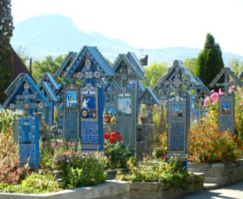 Cimitirul vesel de la Sapanta, Maramures